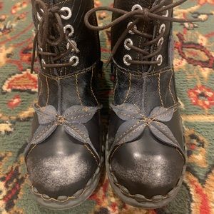 TMA Eyes Womens Lace Up Side Zip Block Heel Ankle Boot  7.5 NEW